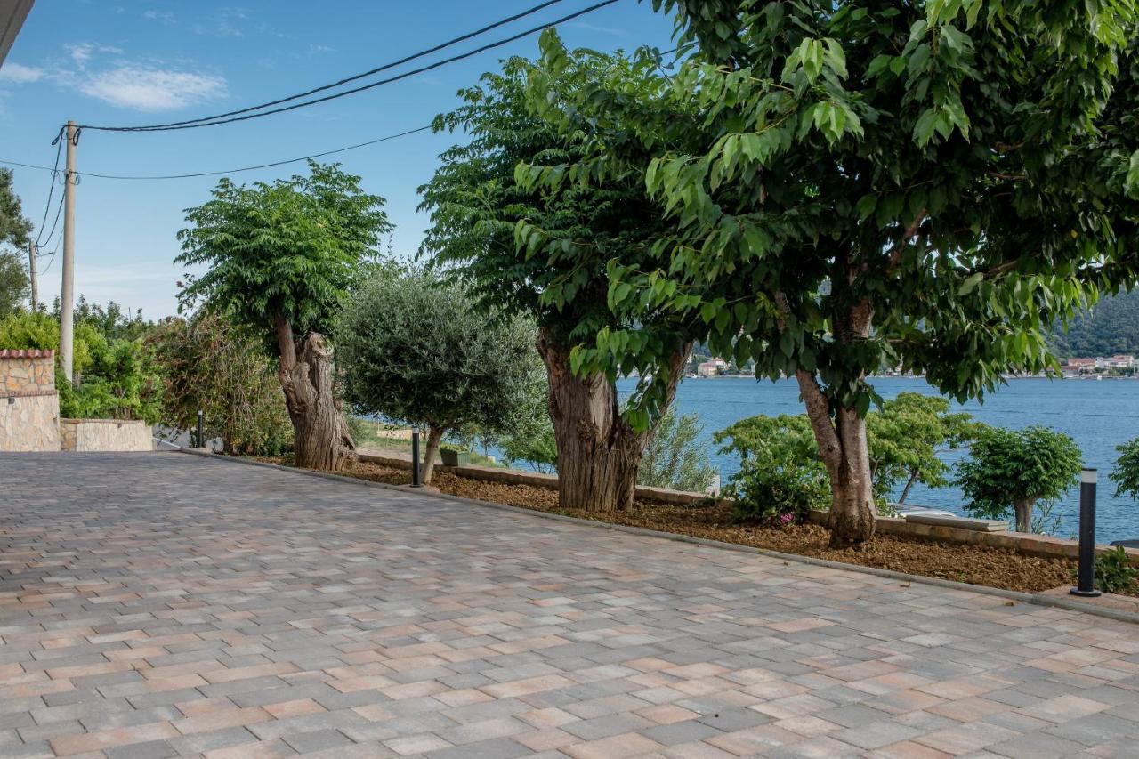 Apartments And Rooms By The Sea Supetarska Draga - Gornja, Rab - 11579 Extérieur photo