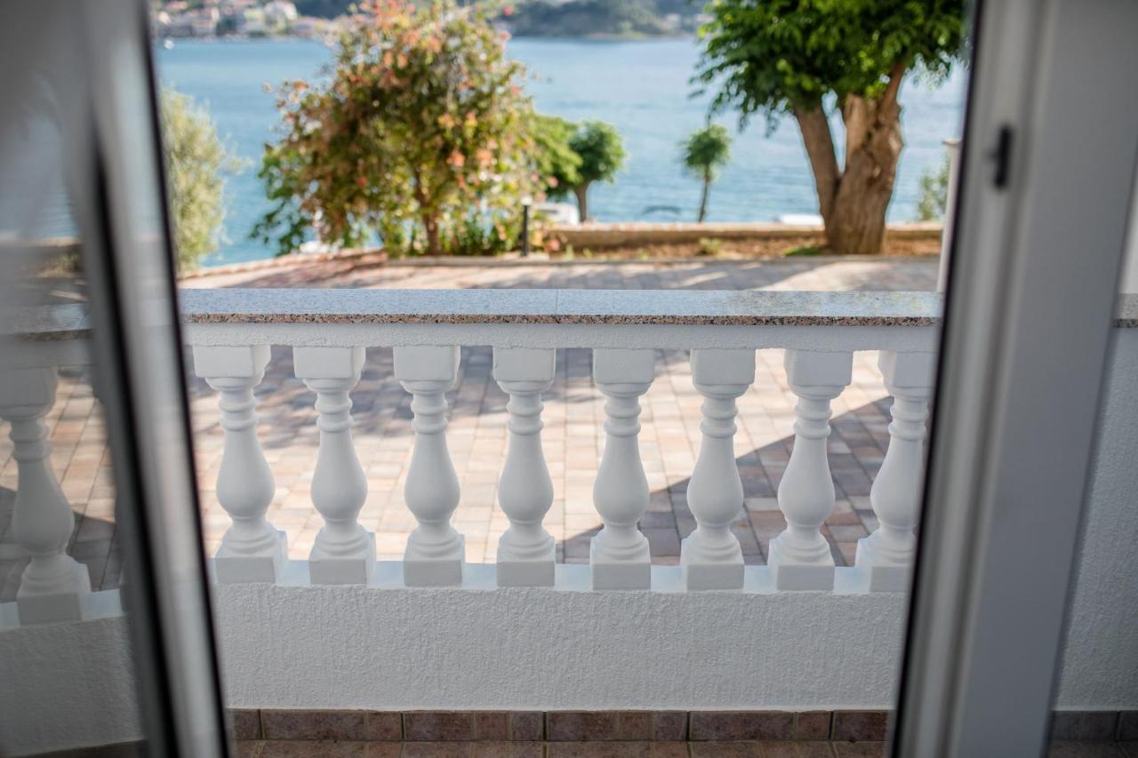 Apartments And Rooms By The Sea Supetarska Draga - Gornja, Rab - 11579 Extérieur photo