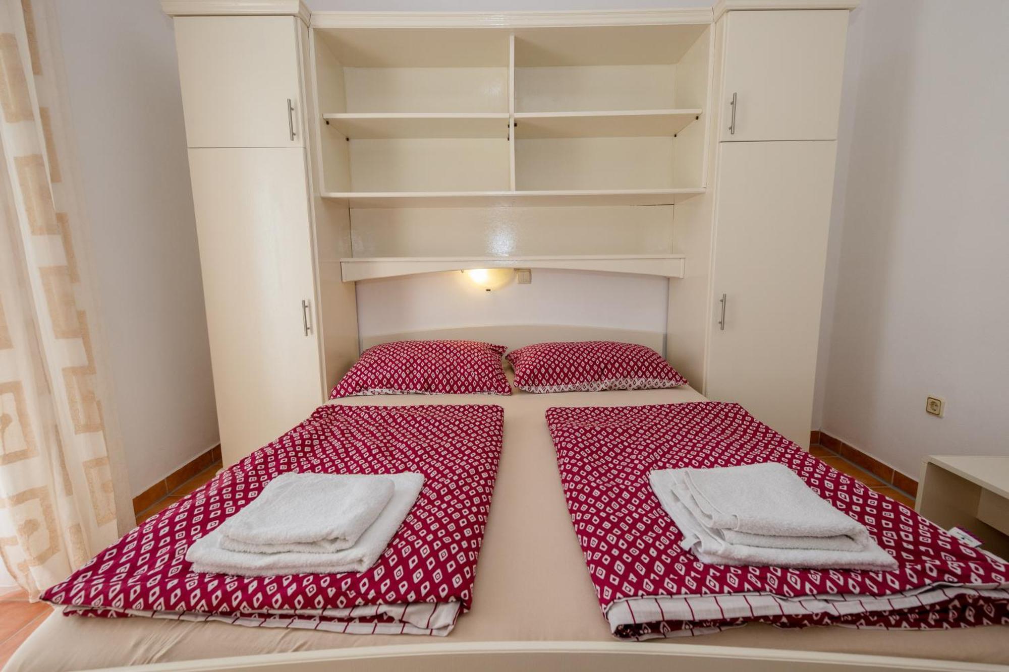 Apartments And Rooms By The Sea Supetarska Draga - Gornja, Rab - 11579 Chambre photo